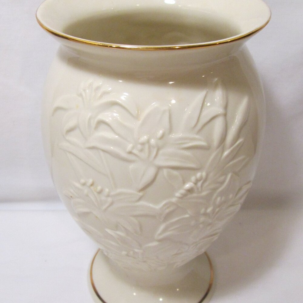 Lenox Classics Tiger Lilly Vase